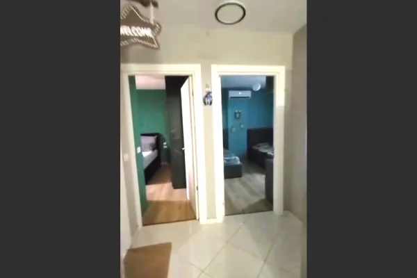 Shtepi me qera Apartament ne Tirane, 3+1, Mobilimi E mobiluar, Pagesa 500  Euro.