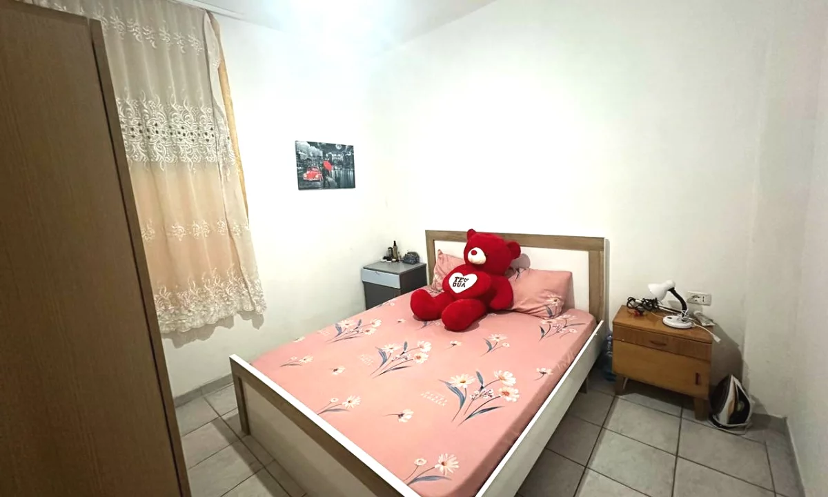Shtepi me qera Apartament ne Tirane, 1+1, Mobilimi E mobiluar, Pagesa 30,000  Leke.