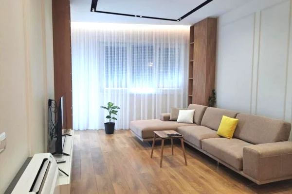 Shtepi me qera 1+1 ne Tirane - 550 Euro