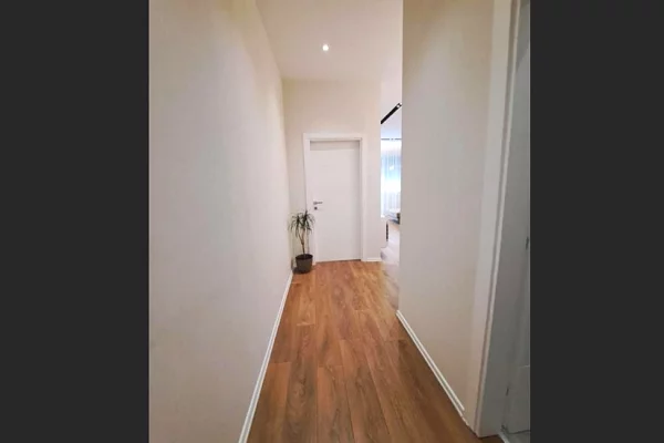 Shtepi me qera 1+1 ne Tirane - 550 Euro