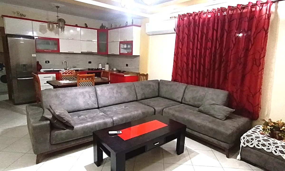 Shtepi me qera Apartament ne Tirane, 2+1, Mobilimi E mobiluar, Pagesa 45,000  Leke.