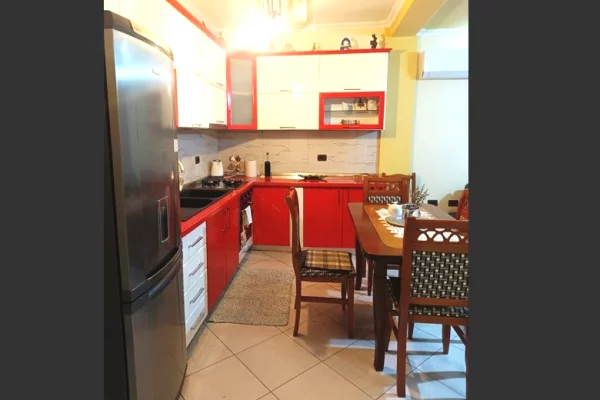 Shtepi me qera 2+1 ne Tirane - 45,000 Leke