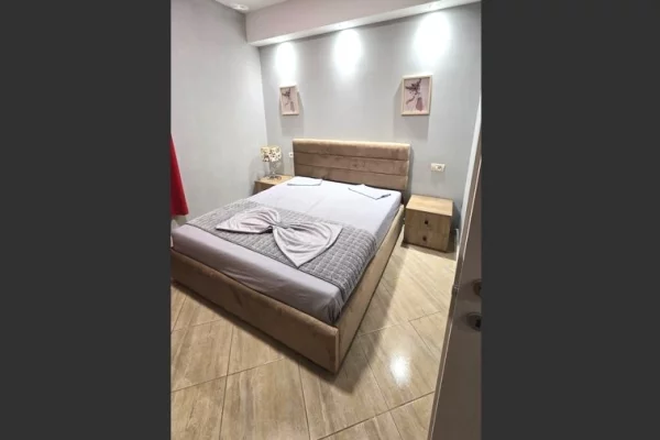 Shtepi me qera 1+1 ne Tirane - 35,000 Leke