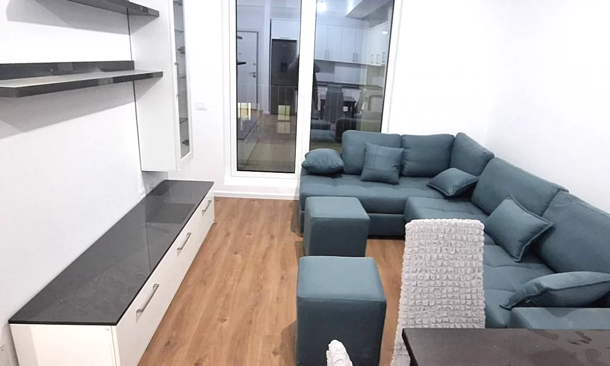 Shtepi me qera Apartament ne Tirane, 1+1, Mobilimi E mobiluar, Pagesa 40,000  Leke.