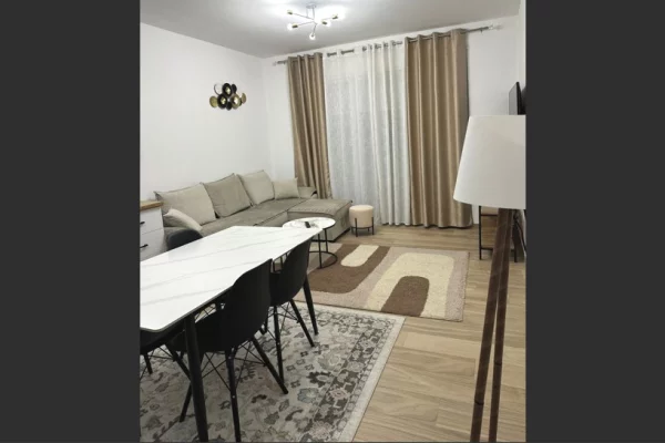 Shtepi me qera Apartament ne Tirane, 2+1, Mobilimi E mobiluar, Pagesa 45,000  Leke.