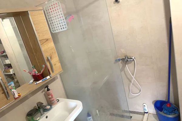 Appartamento in affitto a Tirana 2+1, Arredato