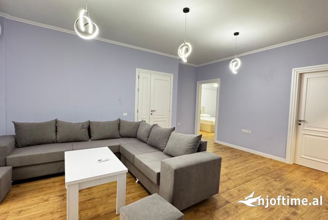 Shtepi me qera 2+1 ne Tirane - 50,000 Leke
