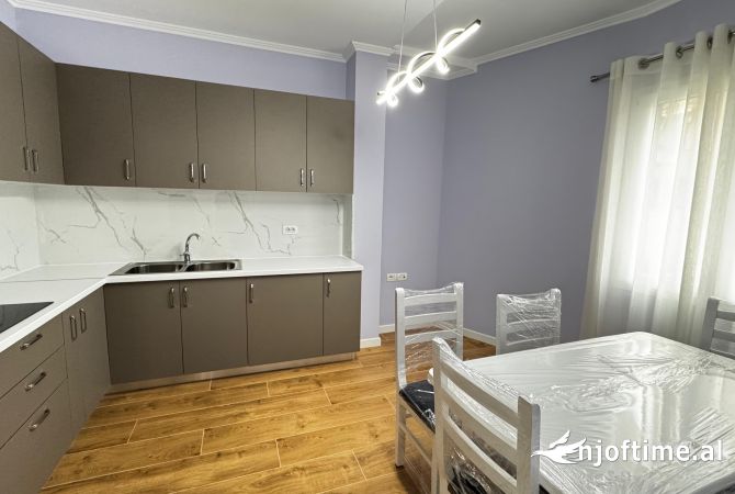 Shtepi me qera Apartament ne Tirane, 2+1, Mobilimi E mobiluar, Pagesa 50,000  Leke.