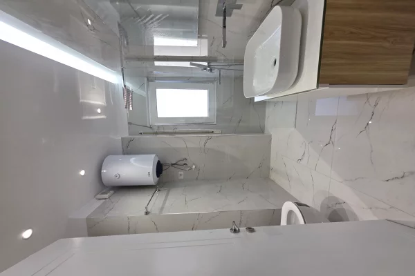 Shtepi me qera Apartament ne Tirane, 2+1, Mobilimi E mobiluar, Pagesa 1,000  Euro.