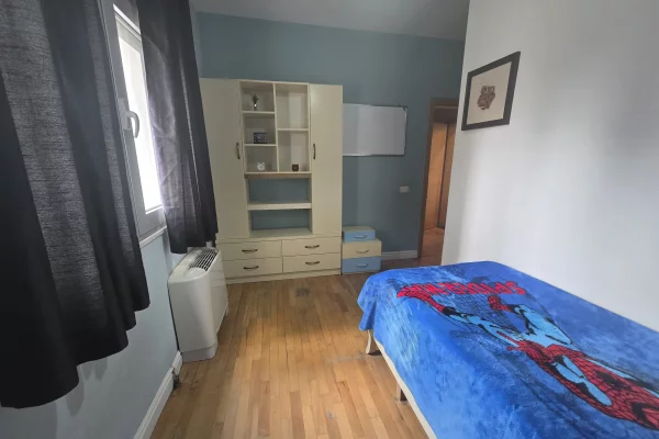 Shtepi me qera Duplex(shtepi me 2 kate) ne Tirane, 3+1, Mobilimi E mobiluar, Pagesa 100,000  Leke.