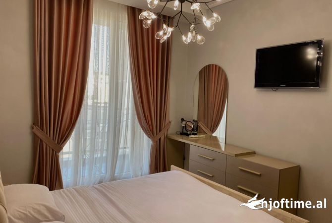 Shtepi me qera Apartament ne Tirane, 1+1, Mobilimi E mobiluar, Pagesa 700  Euro.