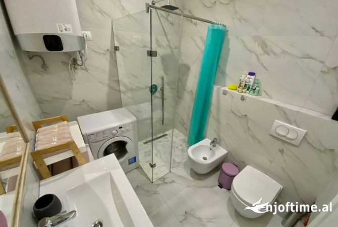 Shtepi me qera Apartament ne Tirane, 1+1, Mobilimi E mobiluar, Pagesa 700  Euro.