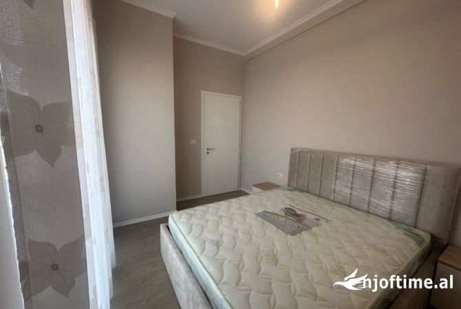 Shtepi me qera Apartament ne Tirane, 1+1, Mobilimi E mobiluar, Pagesa 600  Euro.