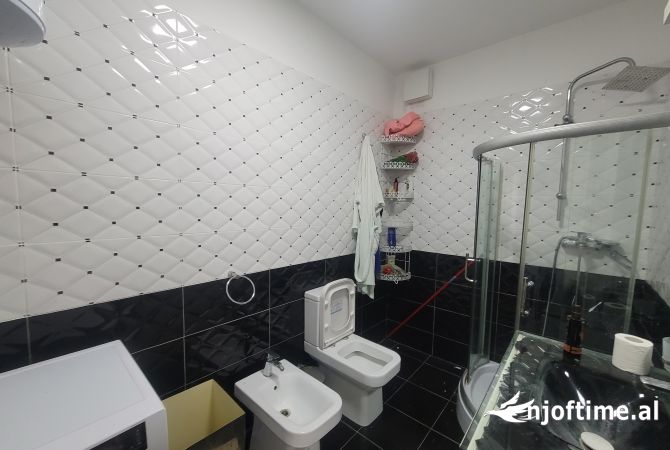 Shtepi me qera Apartament ne Tirane, 1+1, Mobilimi E mobiluar, Pagesa 500  Euro.