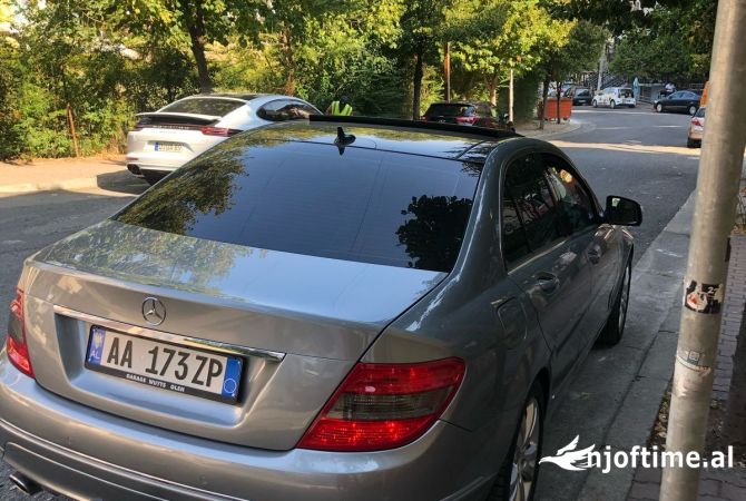 Auto in Vendita  a Tirana - 6,800 Euro