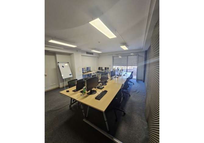 Ambient biznesi me qera 1+1 ne Tirane - 3,000 Euro