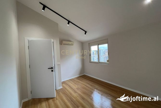 Shtepi ne shitje Apartament ne Durres, 1+1, Mobilimi Bosh, pa mobiluar, Pagesa 100,500  Euro.