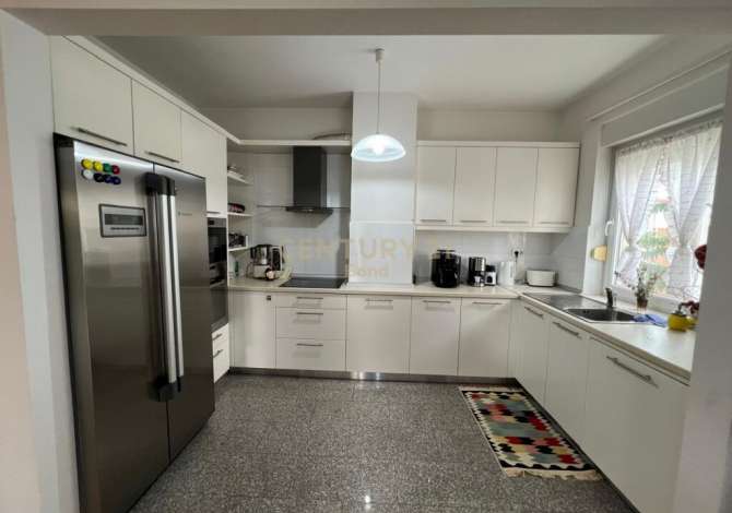 Shtepi me qera 2+1 ne Tirane - 1,000 Euro