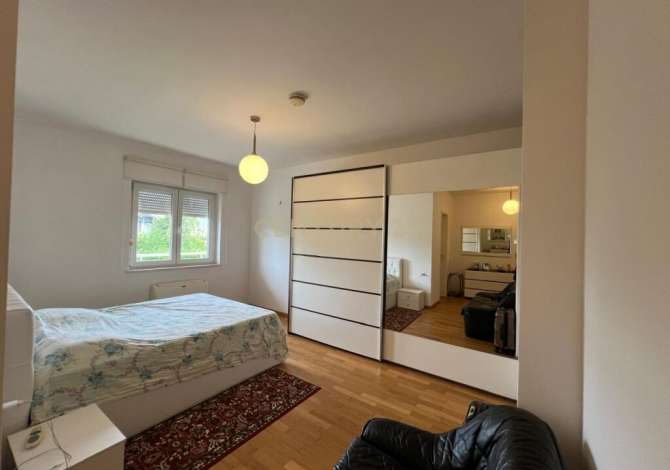 Shtepi me qera Apartament ne Tirane, 2+1, Mobilimi E mobiluar, Pagesa 1,000  Euro.