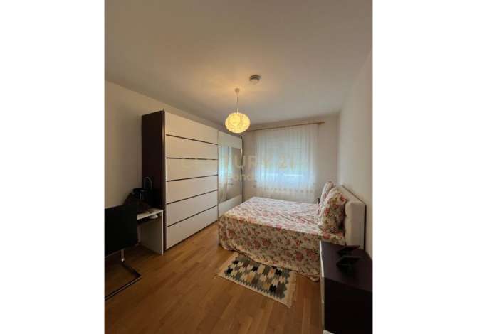 Shtepi me qera Apartament ne Tirane, 2+1, Mobilimi E mobiluar, Pagesa 1,000  Euro.