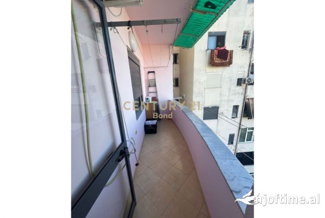 Shtepi ne shitje 1+1 ne Tirane - 110,000 Euro