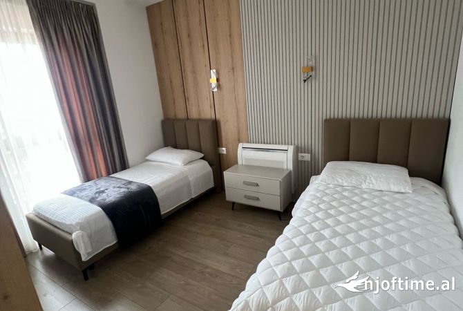 Shtepi me qera Apartament ne Tirane, 2+1, Mobilimi E mobiluar, Pagesa 1,500  Euro.