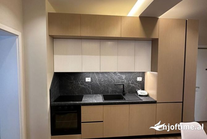 Shtepi ne shitje Apartament ne Tirane, 1+1, Mobilimi E mobiluar, Pagesa 200,000  Euro.