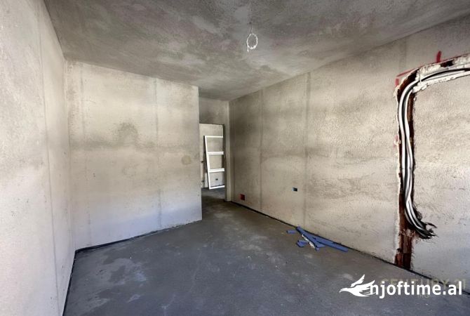 Shtepi ne shitje 1+1 ne Tirane - 70,000 Euro