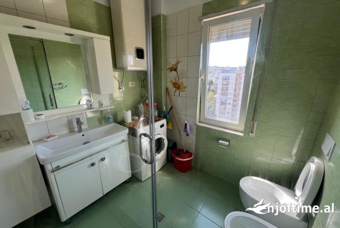 Shtepi me qera Apartament ne Tirane, 2+1, Mobilimi E mobiluar, Pagesa 650  Euro.