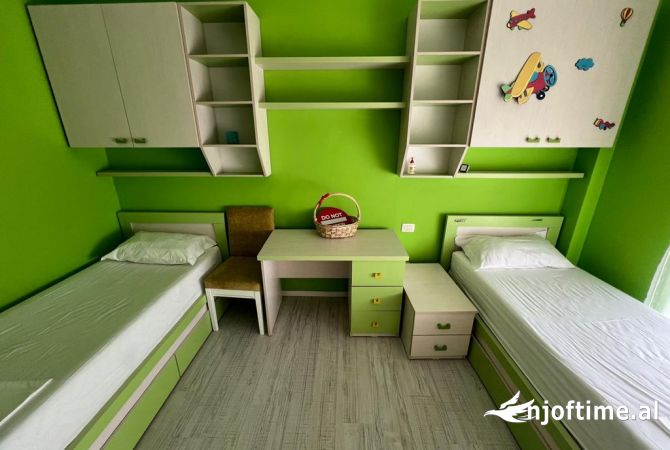 Shtepi me qera Apartament ne Tirane, 2+1, Mobilimi E mobiluar, Pagesa 650  Euro.