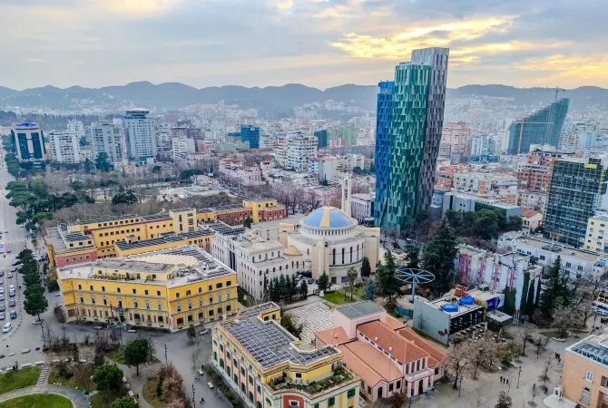 Shtepi me qera 1+1 ne Tirane - 400 Euro