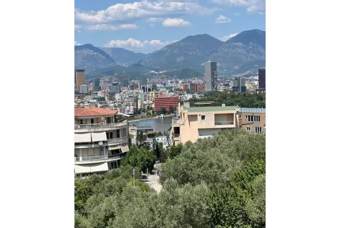 Shtepi ne shitje Apartament ne Tirane, 2+1, Mobilimi E mobiluar, Pagesa 270,000  Euro.