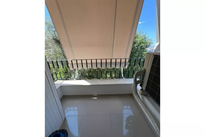 Shtepi ne shitje Apartament ne Tirane, 2+1, Mobilimi E mobiluar, Pagesa 270,000  Euro.