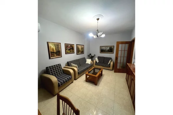 Shtepi me qera 2+1 ne Tirane - 600 Euro