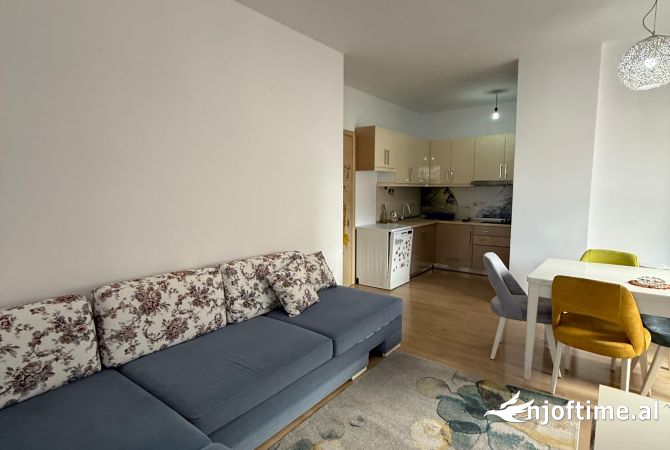 Shtepi me qera 2+1 ne Tirane - 500 Euro