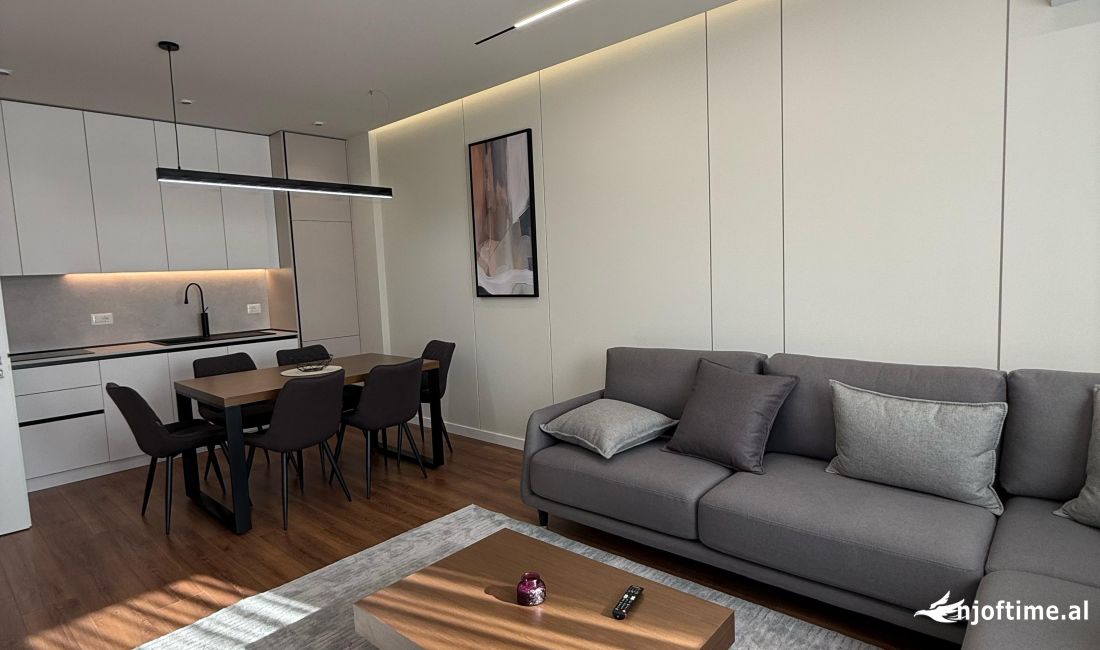 Shtepi me qera Apartament ne Tirane, 2+1, Mobilimi E mobiluar, Pagesa 950  Euro.