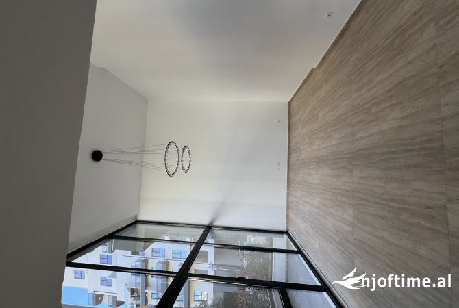 Ambient biznesi me qera 1+1 ne Tirane - 1,000 Euro