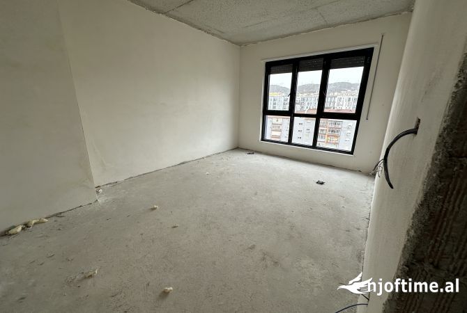 Shtepi ne shitje 1+1 ne Tirane - 180,000 Euro