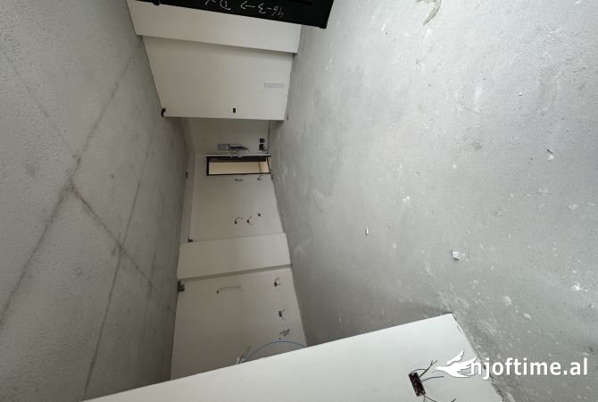 Shtepi ne shitje 2+1 ne Tirane - 300,000 Euro