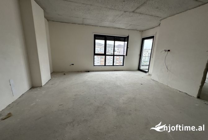 Shtepi ne shitje 2+1 ne Tirane - 300,000 Euro