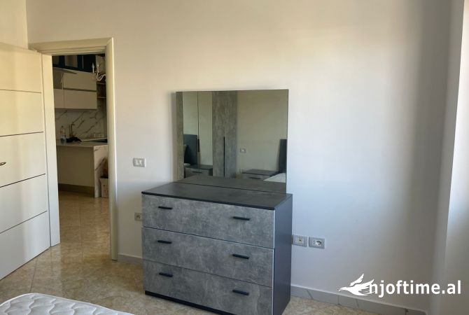 Shtepi ne shitje Apartament ne Durres, 1+1, Mobilimi E mobiluar, Pagesa 87,000  Euro.