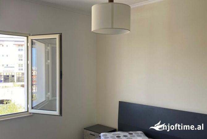 Shtepi ne shitje Apartament ne Durres, 1+1, Mobilimi E mobiluar, Pagesa 87,000  Euro.