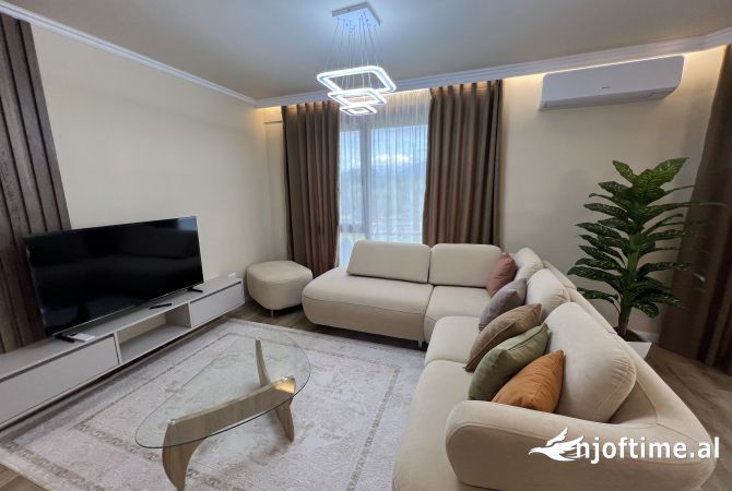 Super apartament 2+1+post parkimi tek Liqeni Thate