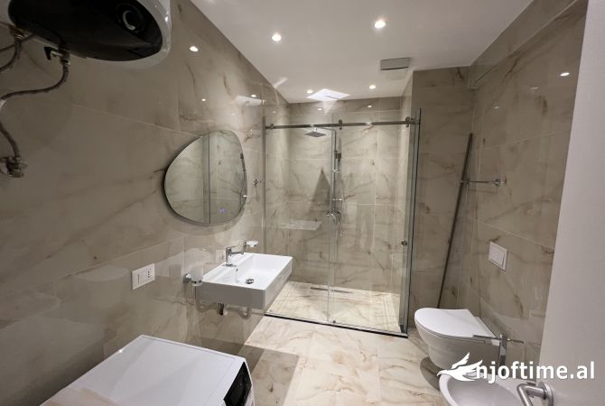 Shtepi me qera Apartament ne Tirane, 2+1, Mobilimi E mobiluar, Pagesa 1,200  Euro.