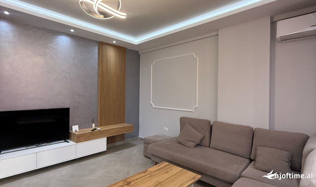 Shtepi me qera Apartament ne Tirane, 2+1, Mobilimi E mobiluar, Pagesa 750  Euro.