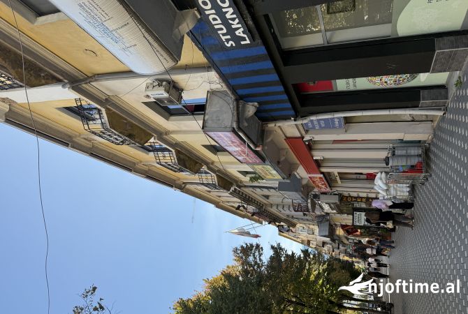 Ambient biznesi me qera 3+1 ne Tirane - 30,000 Leke
