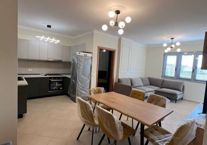 Shtepi me qera 3+1 ne Tirane - 650 Euro