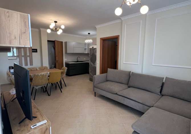 Shtepi me qera 3+1 ne Tirane - 650 Euro