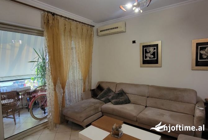 Shtepi me qera 2+1 ne Tirane - 600 Euro