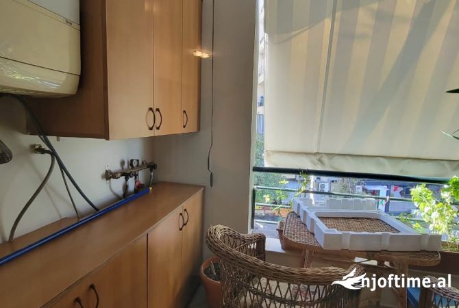 Shtepi me qera Apartament ne Tirane, 2+1, Mobilimi E mobiluar, Pagesa 600  Euro.